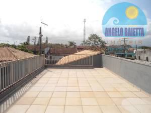 Casa á venda no bairro Arpoador em Peruíbe, á 400 metros da praia
