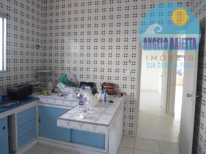 Casa á venda no bairro Arpoador em Peruíbe, á 400 metros da praia