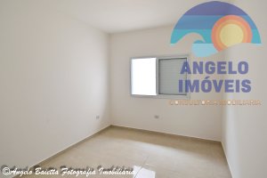 Casa pé na areia a venda no bairro Oásis em Peruíbe