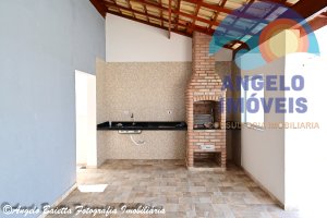 Casa pé na areia a venda no bairro Oásis em Peruíbe