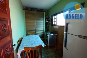 Casa para venda no bairro Continental em Peruíbe, entre 400 e 800 metros da praia