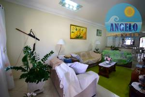 Casa para venda no bairro Continental em Peruíbe, entre 400 e 800 metros da praia