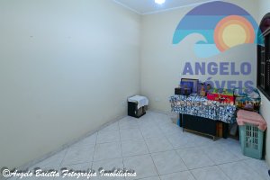 Casa á venda no bairro Cidade Nova Peruíbe em Peruíbe