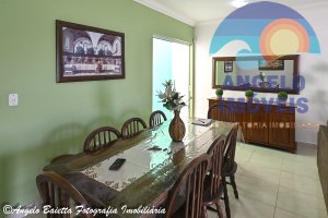 Casa á venda no bairro Jardim Beira Mar em Peruíbe