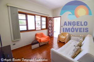 Casa á venda no bairro Stella Maris em Peruíbe