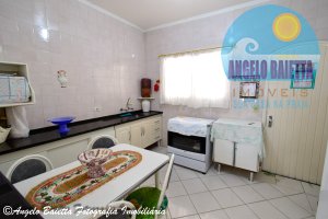 Casa á venda no bairro Icaraiba em Peruíbe