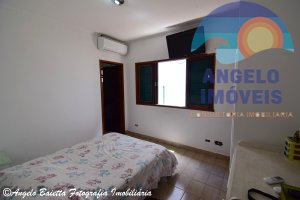 Casa á venda no condomínio Bougainvillée II em Peruíbe