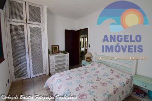 Casa á venda no condomínio Bougainvillée II em Peruíbe