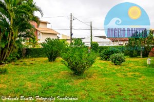 Casa á venda no bairro Tres Marias em Peruíbe