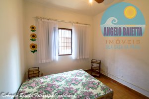 Casa á venda no bairro Tres Marias em Peruíbe