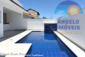 Casa nova com piscina á venda no bairro Tres Marias em Peruíbe