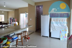 Sobrado Triplex á venda no bairro Oásis em Peruíbe