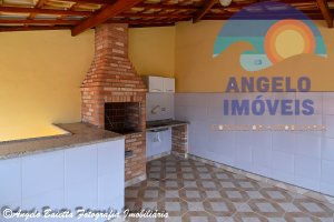 Casa para locação no bairro Centro em Peruíbe