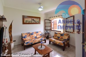 Casa á venda no bairro Tres Maris em Peruíbe