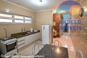 Casa á venda no bairro Centro em Peruíbe