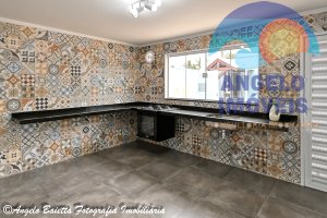 Casa lado praia á venda no bairro Barra de Jangada em Peruíbe