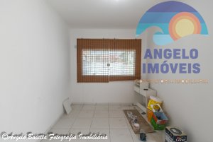 Casa á venda no bairro São João Batista em Peruíbe
