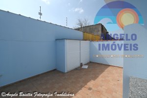 Casa á venda no bairro São João Batista em Peruíbe
