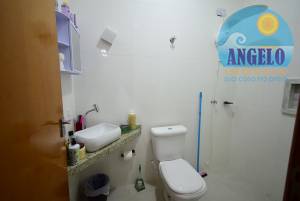 Sobrado com piscina para venda no bairro Cidade Nova Peruibe, entre 800 e 1200 metros da praia