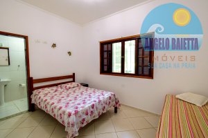 Casa em 2 lotes, 4 dormitórios (sendo 2 suítes), Balneário Stella Maris - Peruíbe.