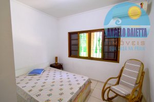 Casa em 2 lotes, 4 dormitórios (sendo 2 suítes), Balneário Stella Maris - Peruíbe.