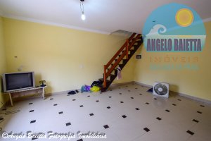 Casa á venda no bairro Icaraíba em Peruíbe