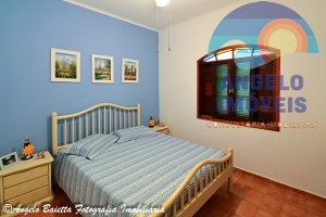 Casa lado praia á venda, 2 lotes, no bairro Oasis em Peruíbe