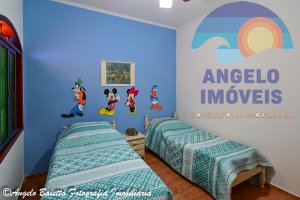 Casa lado praia á venda, 2 lotes, no bairro Oasis em Peruíbe