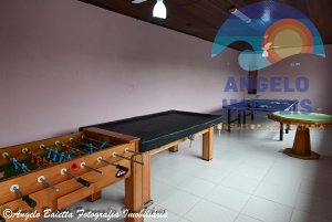 Casa para venda no bairro Tres Marias, entre 400 e 800 metros da praia