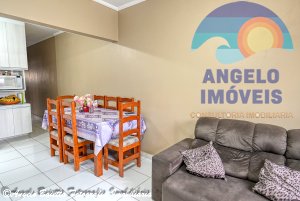 Casa com 3 dormitórios, piscina, á venda no bairro Park D Aville em Peruíbe