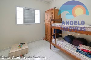 Casa com 3 dormitórios, piscina, á venda no bairro Park D Aville em Peruíbe