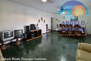 Casa lado praia á venda no bairro Cidade Nova Peruíbe em Peruíbe