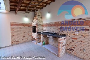 Casa lado praia á venda no bairro Cidade Nova Peruíbe em Peruíbe