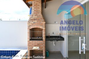 Casa á venda no bairro Flora Rica em Peruíbe