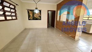 Casa com piscina á venda no bairro Oásis em Peruíbe