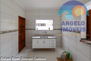 Casa á venda no bairro Ribamar em Peruibe