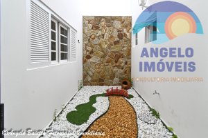 Casa á venda no bairro Oásis em Peruíbe