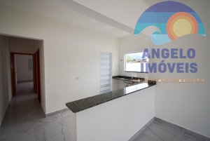 Casa á venda no bairro Jardim Veneza em Peruíbe