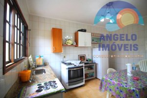 Casa á venda no condomínio São Luiz em Peruíbe