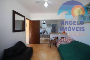 Casa á venda no condomínio São Luiz em Peruíbe