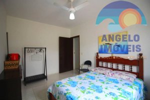 Casa á venda no condomínio São Luiz em Peruíbe