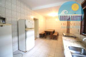 Casa á venda no bairro Josedy em Peruibe, frente ao mar