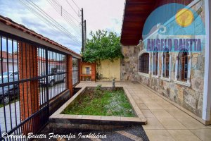 Casa á venda no bairro Jangada em Peruíbe