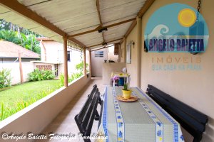 Casa á venda no bairro Centro em Peruíbe
