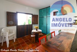 Casa á venda no condomínio Bougainvillée I em Peruíbe