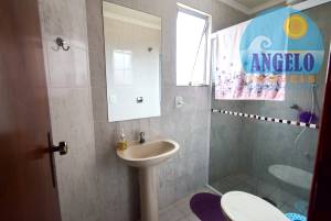 Apartamento com piscina, 2 dormitorios em Peruibe, entre 400 e 800 metros da praia