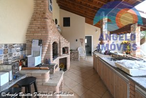 Casa á venda no bairro Jardim Marcia em Peruíbe