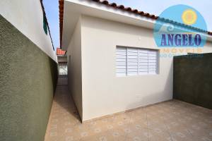 Casa para venda no bairro Jardim Peruibe em Peruíbe
