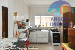 Casa com piscina á venda no bairro Ribamar em Peruíbe