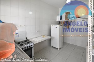 Casa com piscina á venda no bairro Ribamar em Peruíbe